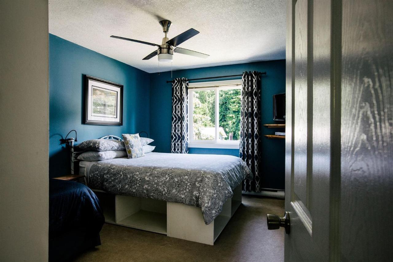 Alpenrose Revelstoke Bed & Breakfast Exterior foto