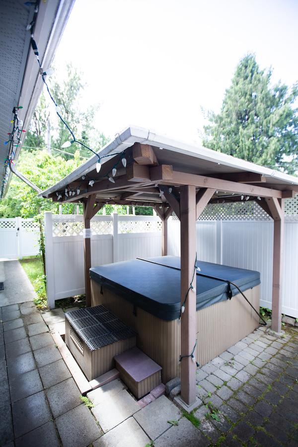 Alpenrose Revelstoke Bed & Breakfast Exterior foto