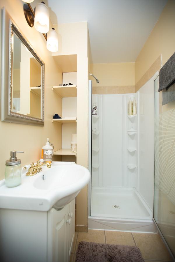 Alpenrose Revelstoke Bed & Breakfast Quarto foto